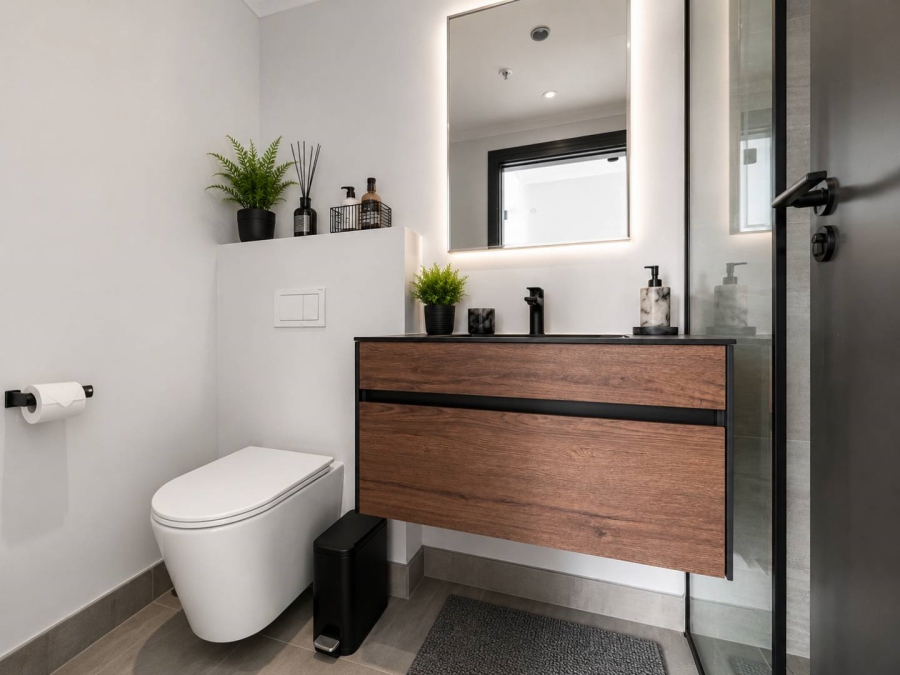 To Let 1 Bedroom Property for Rent in Green Point Western Cape